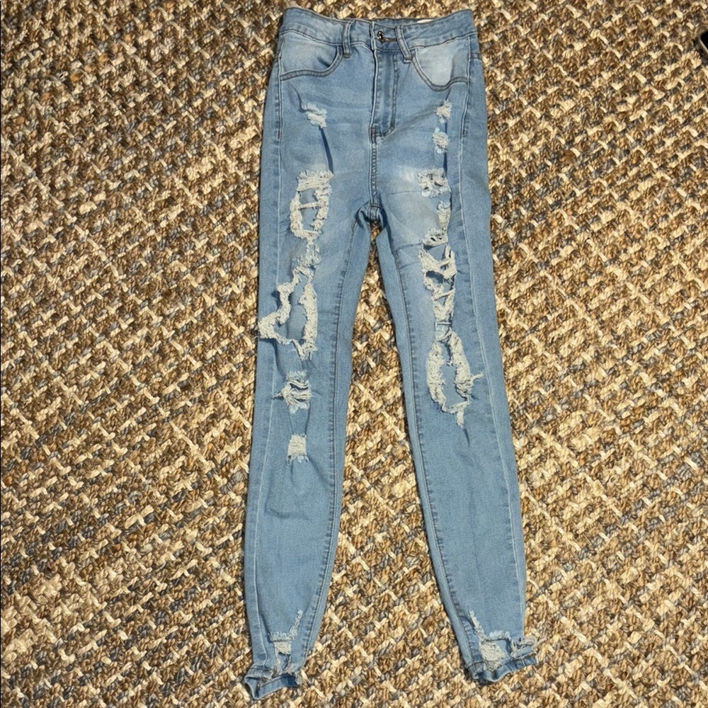 Shein Distressed Light Blue Jeans size xs(2)